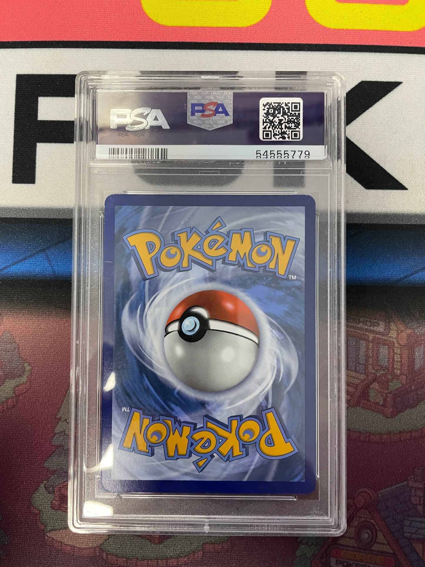 Graded - Charizard V #SWSH050 [ENG} / PSA 9